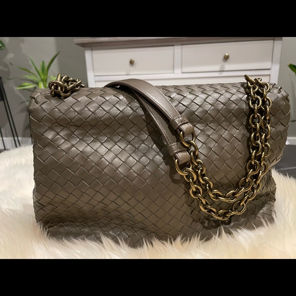 Bottega Veneta Olimpia 
Crossbody Bag Intrecciato Nappa Medium - Picture 3 of 14